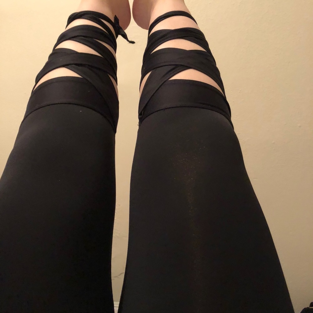 F21 Active Lace Bottom Leggings